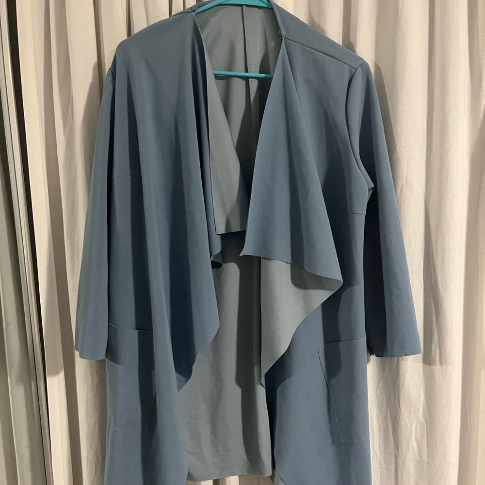 Blue cardigan / blazer